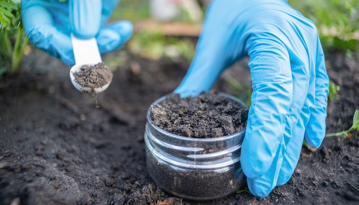 amsinc-361805-wet-soil-sample-blogbanner-1